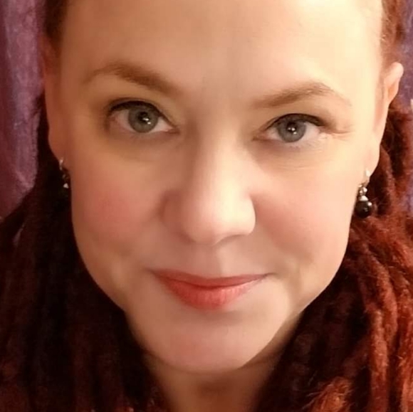 Meet your Posher, Teri - Picture 2 of 2